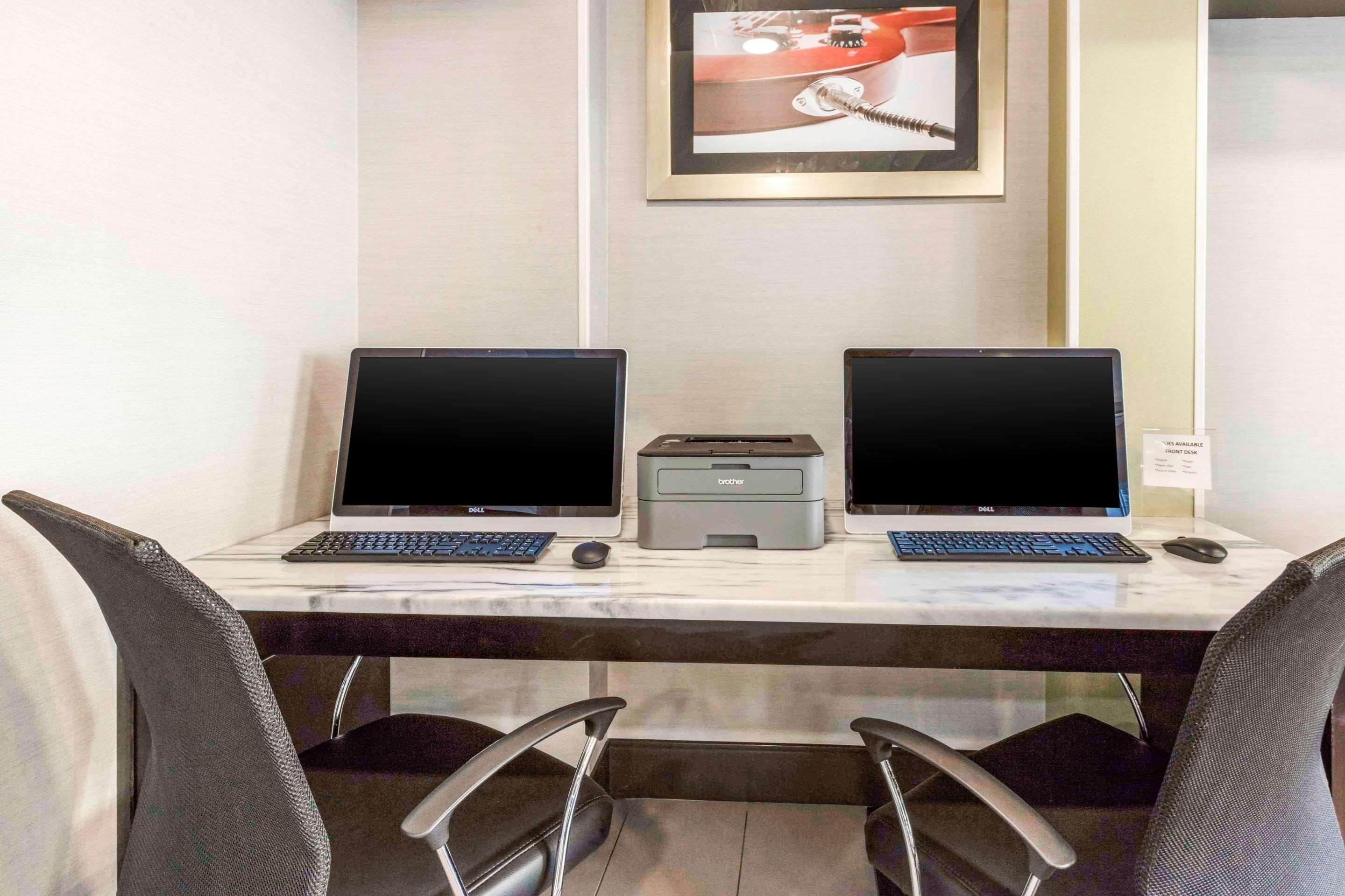 Gasthof Comfort Airport 3*